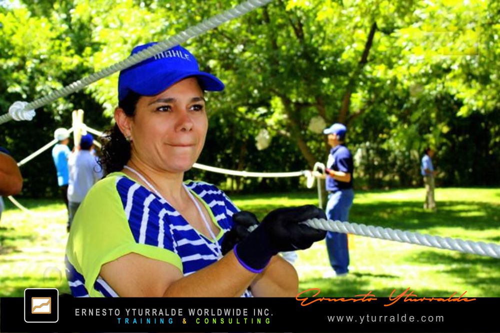 Team Building Honduras en San Pedro Sula | Taller de trabajo en equipo con metodologías experienciales